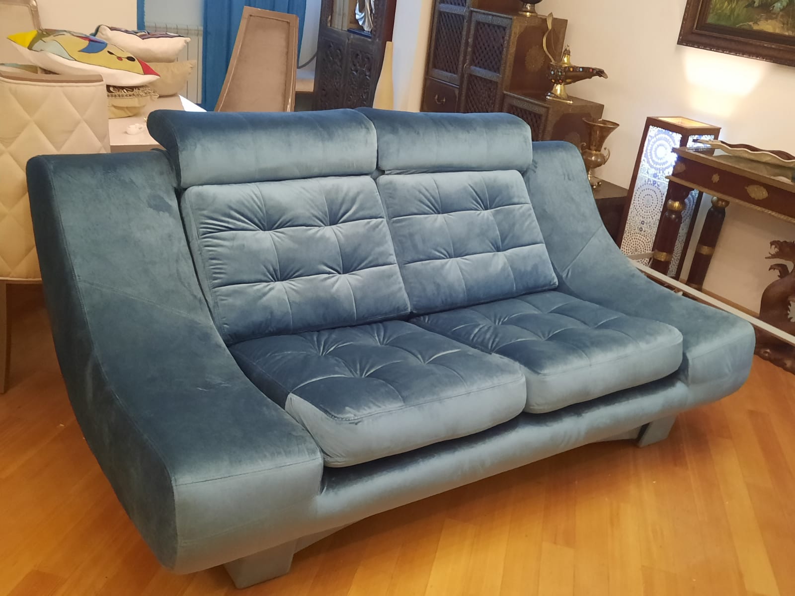 Обивка дивана на дому. Красносельская